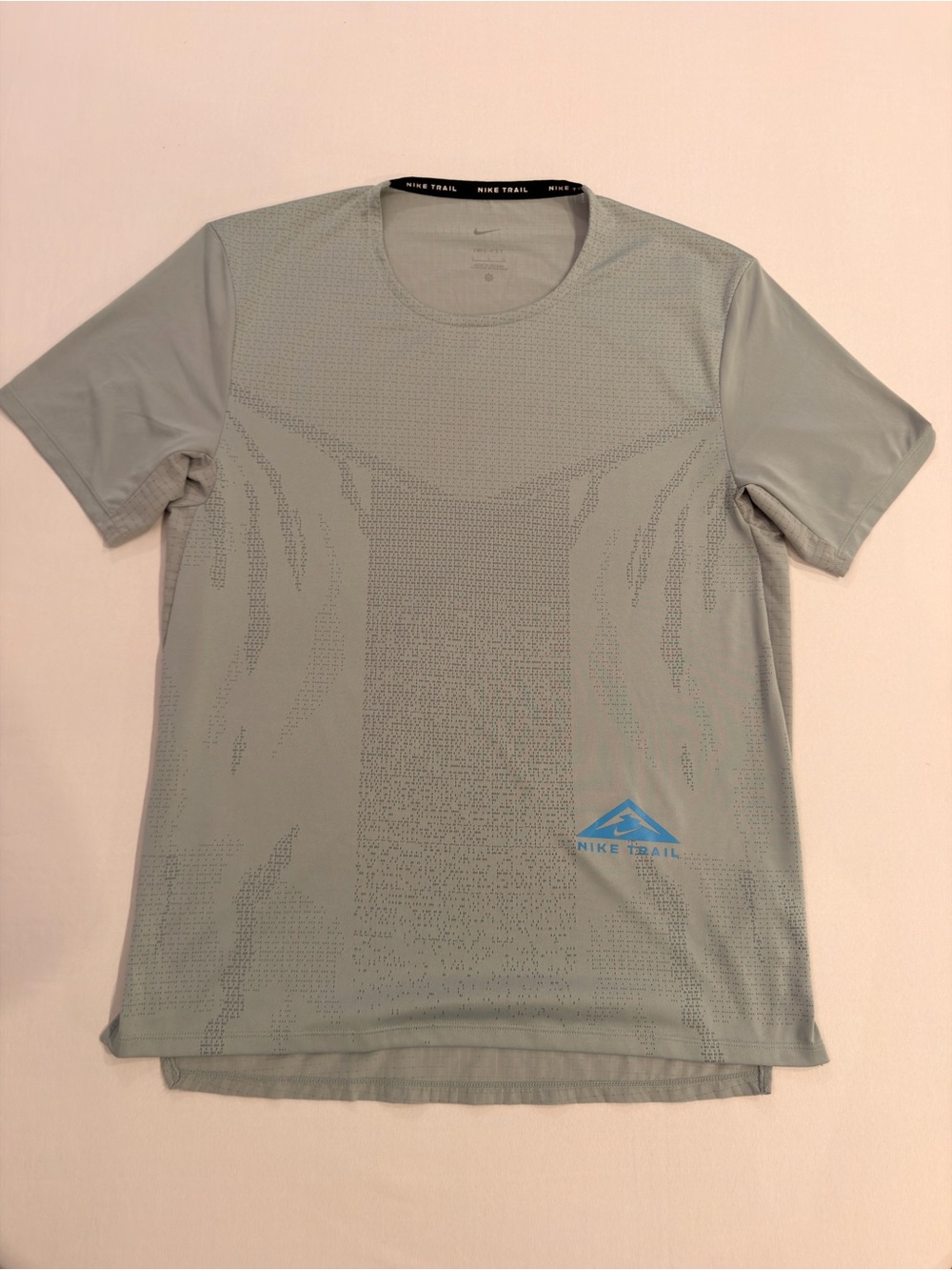 Nike Trail Dri-FIT Running T-Shirt Gray M